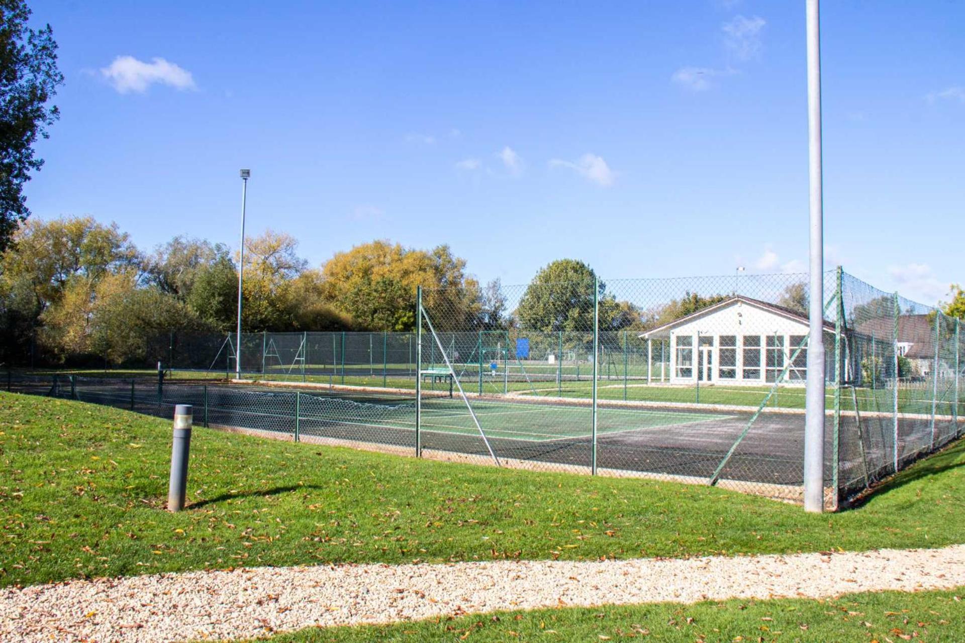 Luxury Kingfisher Lodge, Isis Lake, Within The Cotswold Waterpark Cirencester Zewnętrze zdjęcie