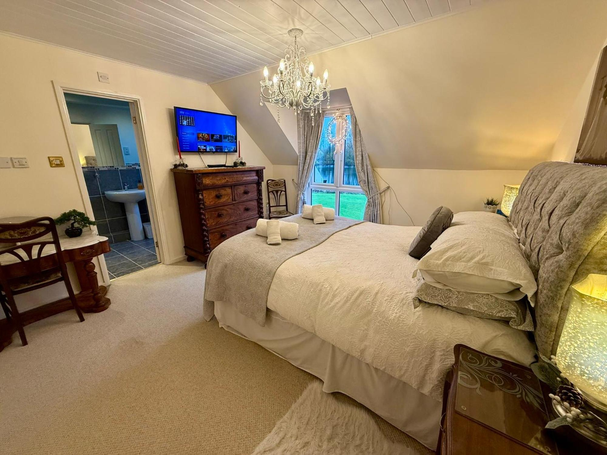 Luxury Kingfisher Lodge, Isis Lake, Within The Cotswold Waterpark Cirencester Zewnętrze zdjęcie