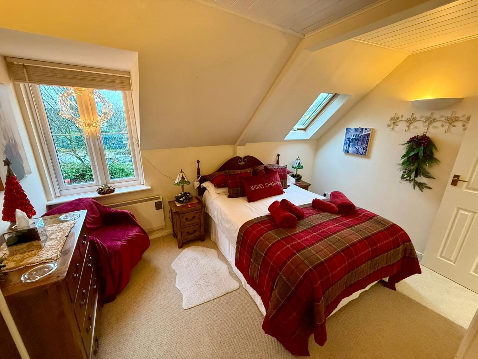 Luxury Kingfisher Lodge, Isis Lake, Within The Cotswold Waterpark Cirencester Zewnętrze zdjęcie