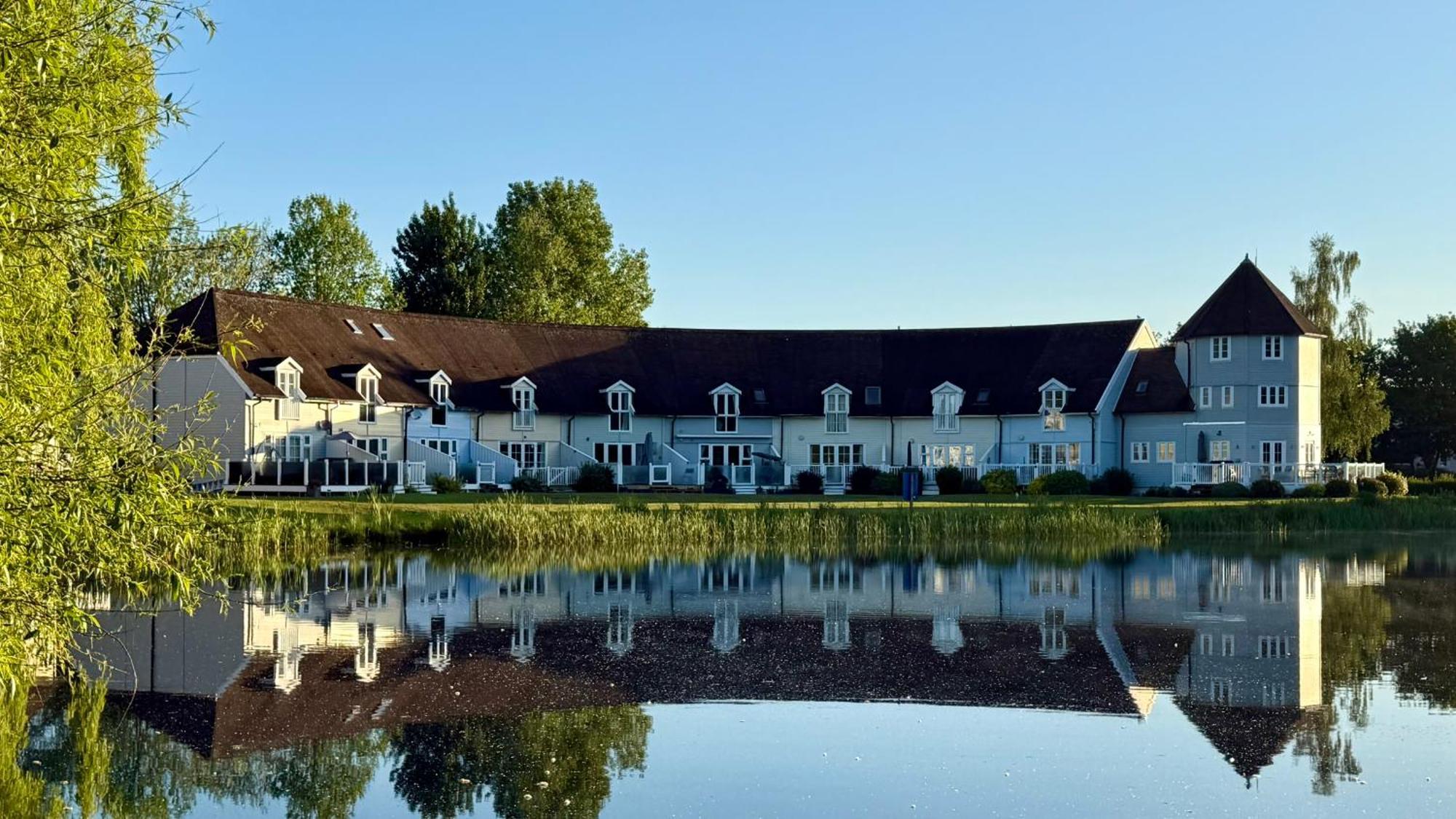 Luxury Kingfisher Lodge, Isis Lake, Within The Cotswold Waterpark Cirencester Zewnętrze zdjęcie